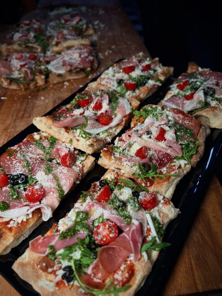 PINSA CRUDO